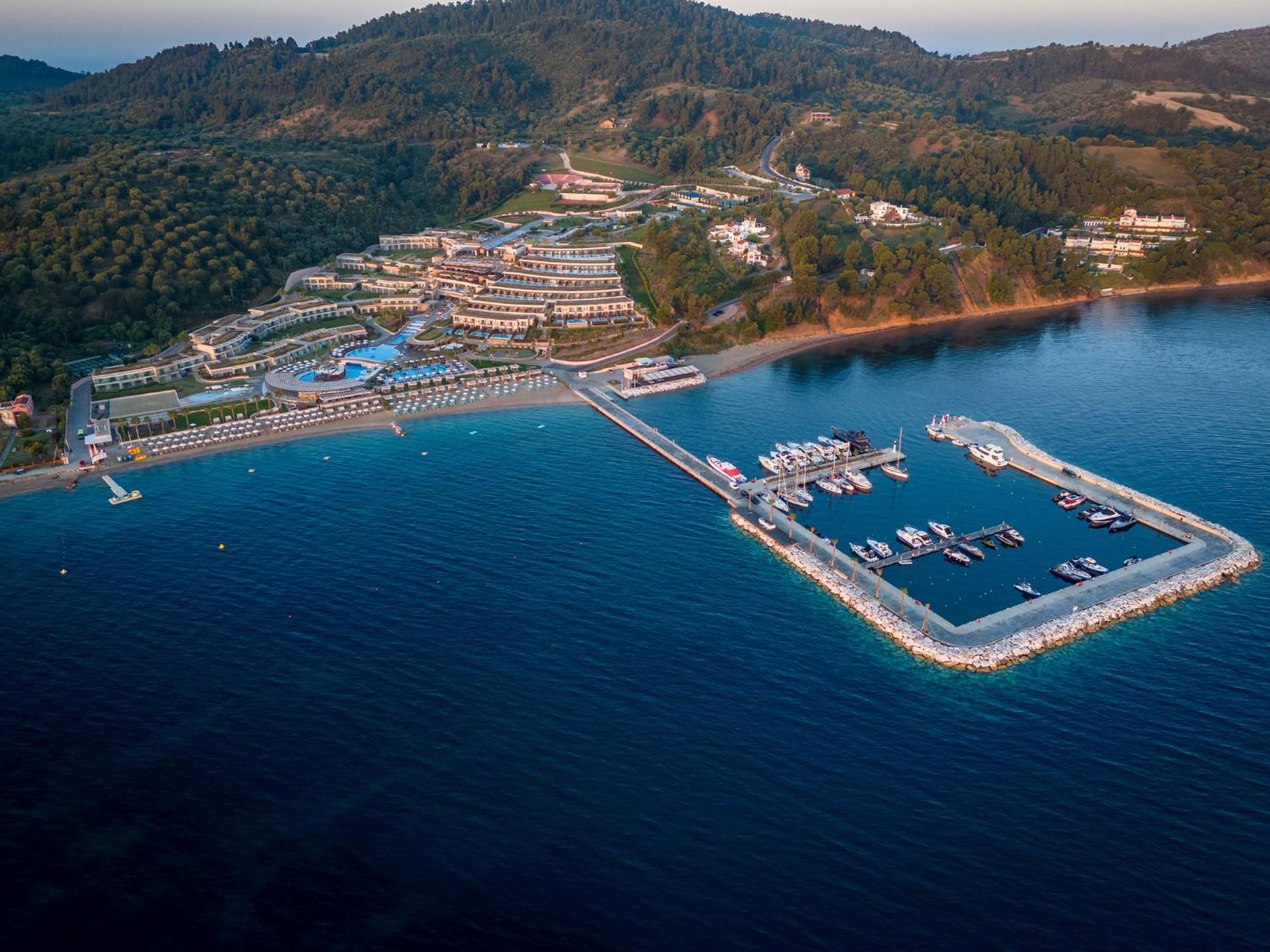Miraggio Thermal Spa Resort Paliouri Exterior foto Aerial view of the resort